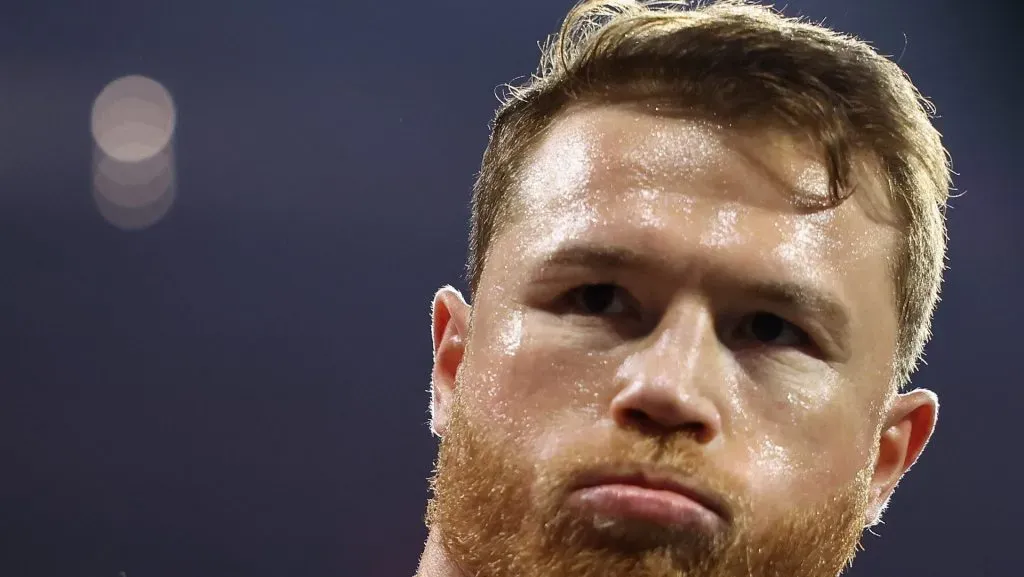 Canelo Álvarez se sigue preparando para enfrentar a Edgar Berlanga.