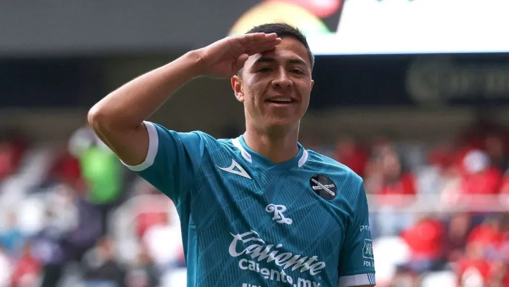 Andrés Montaño, a sola firma de llegar a Cruz Azul. (Imago 7)