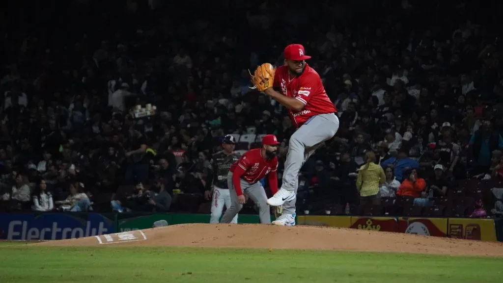 Odrisamer Despaigne 7 IP | 3 H | 0 R | 2 BB | 4 K | Juego 5 Semifinal 2023-24 LMP (Cortesía)