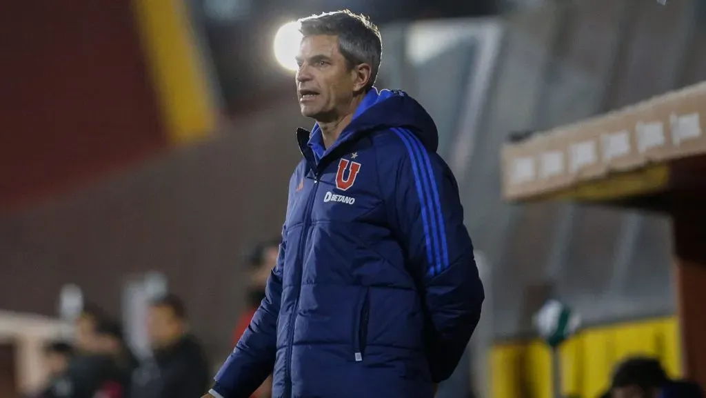 Mauricio Pellegrino no seguirá en la U en 2024. Foto: Photosport.