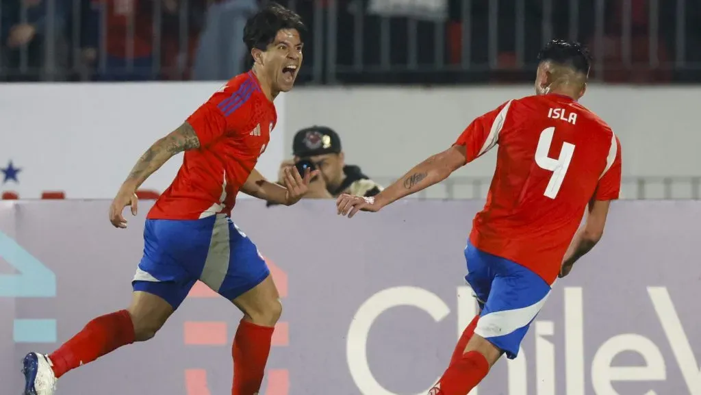 Víctor Dávila marco un doblete en el duelo entre Chile y Paraguay. Es el goleador de la era de Ricardo Gareca. Foto: Photosport.