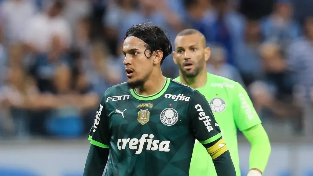 Gustavo Gómez pode deixar o Palmeiras (Photo by Pedro H. Tesch/Getty Images)