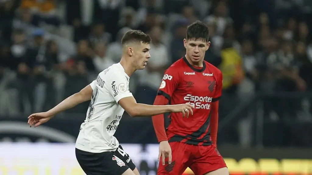 PSG e Chelsea tem concorrência: Gabriel Moscardo entra no radar de semifinalista da Champions League e pode deixar o Corinthians nos próximos dias (Photo by Ricardo Moreira/Getty Images)