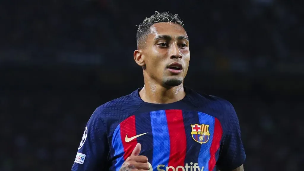 Gigante de olho, R$271 milhões: Barcelona pode receber oferta surpreendente e Raphinha se aproxima de retorno na Premier League (Photo by Eric Alonso/Getty Images)