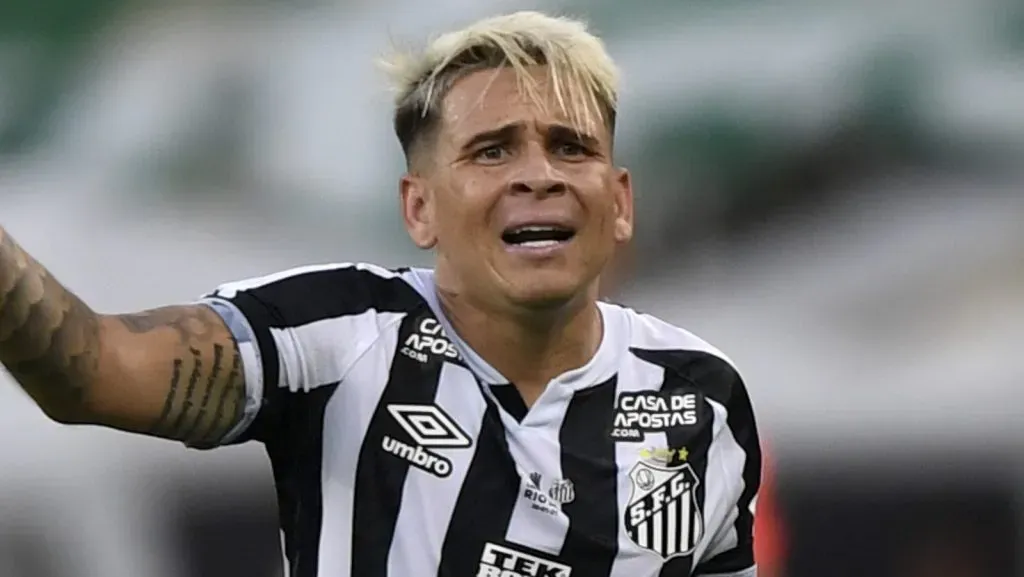Corinthians não para em Soteldo e quer outro grande nome do Santos (Photo by Mauro Pimentel – Pool/Getty Images)