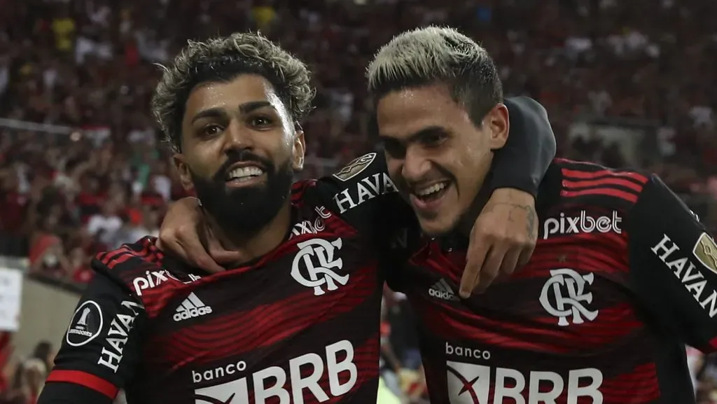 Bahia: Éverton Ribeiro gera influência e Tricolor abre conversas para fechar com outro craque do Flamengo. (Photo by Buda Mendes/Getty Images)