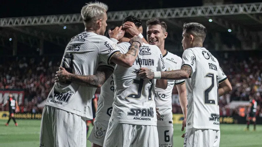 Atlético Mineiro quer xodó da torcida do Corinthians para jogar com Hulk e Paulinho. Foto: Heber Gomes/AGIF