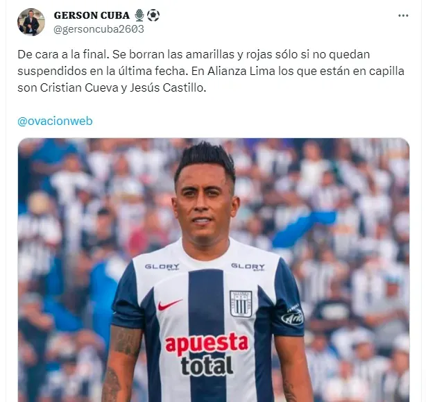 El periodista deportivo Gerson Cuba dando la información sobre Christian Cueva y Jesús Castillo.