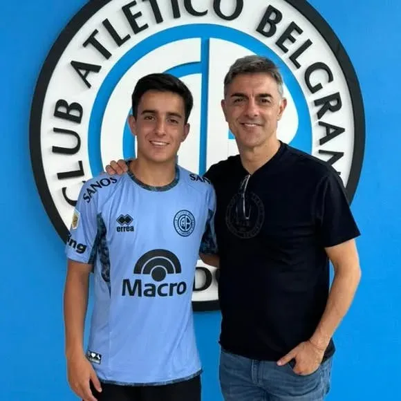 El Piojo con Ramiro Hernández, de Belgrano. Foto DV7 Management.