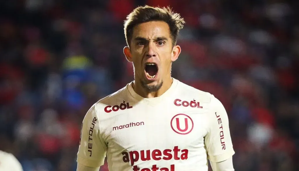 Pérez Guedes festejando gol con Universitario. (Foto: IMAGO)