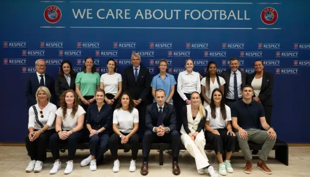 Los miembros de la Junta de Fútbol de la UEFA. UEFA.com.