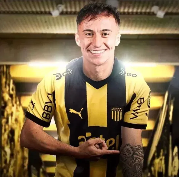 González firma por Peñarol