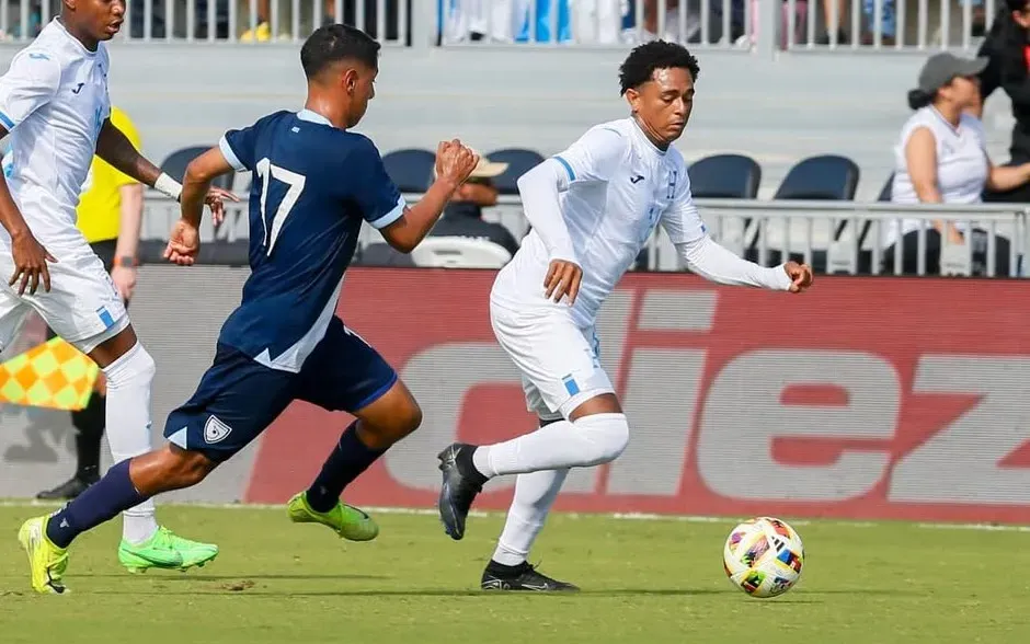 Cristian Sacaza no convenció a Reinaldo Rueda para continuar con el plantel de la H. (Foto: Deportes Acción)