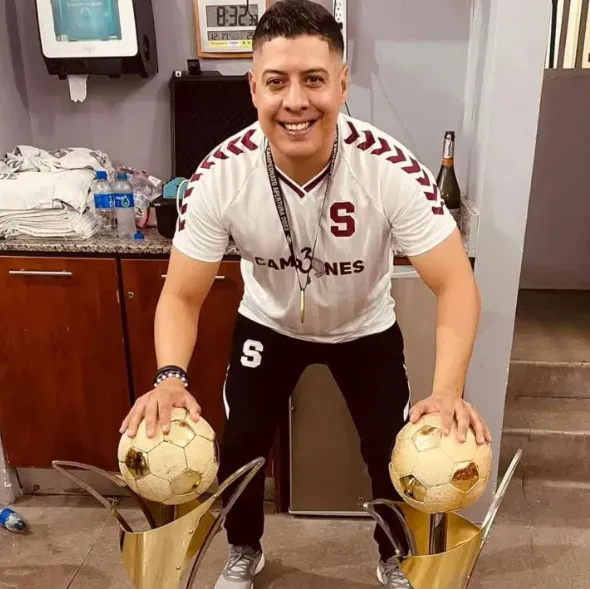 Ricardo Arguedas con Saprissa