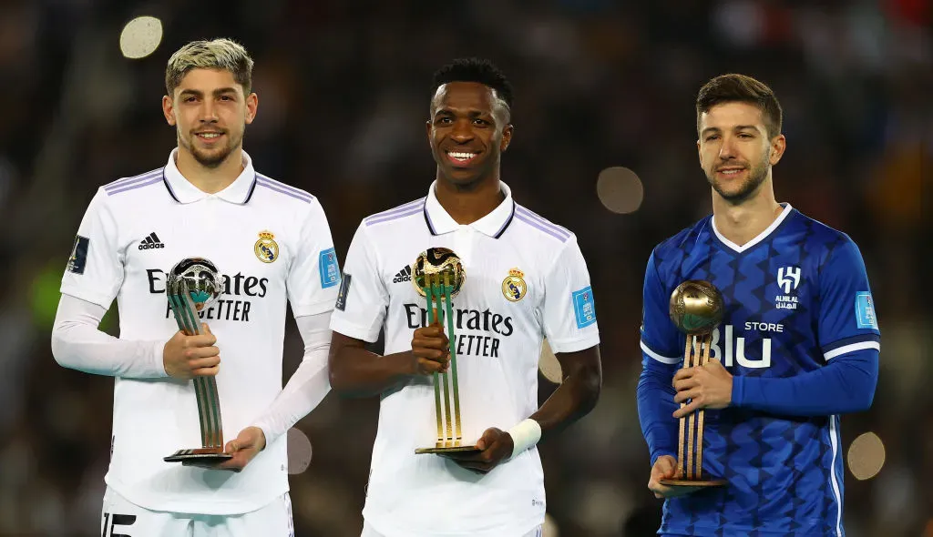 Vietto se llevó el premio al tercer mejor jugador del Mundial de Clubes 2022, por detrás de Vinicius Junior y Federico Valverde del Real Madrid.