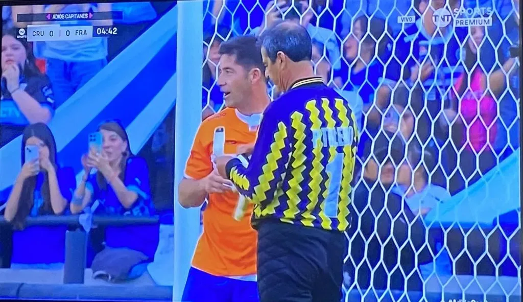 Toledo en el inicio del duelo.