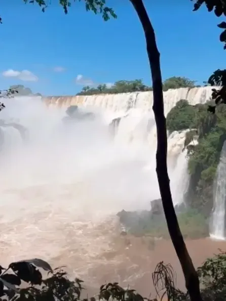 La imagen que compartió David Martínez en las Cataratas del Iguazú.