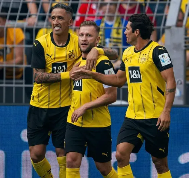 Lucas Barrios hoy junto a “Kuba” Blaszczykowski y Nelson Haedo Valdez | Foto: @bvb09 en Instagram