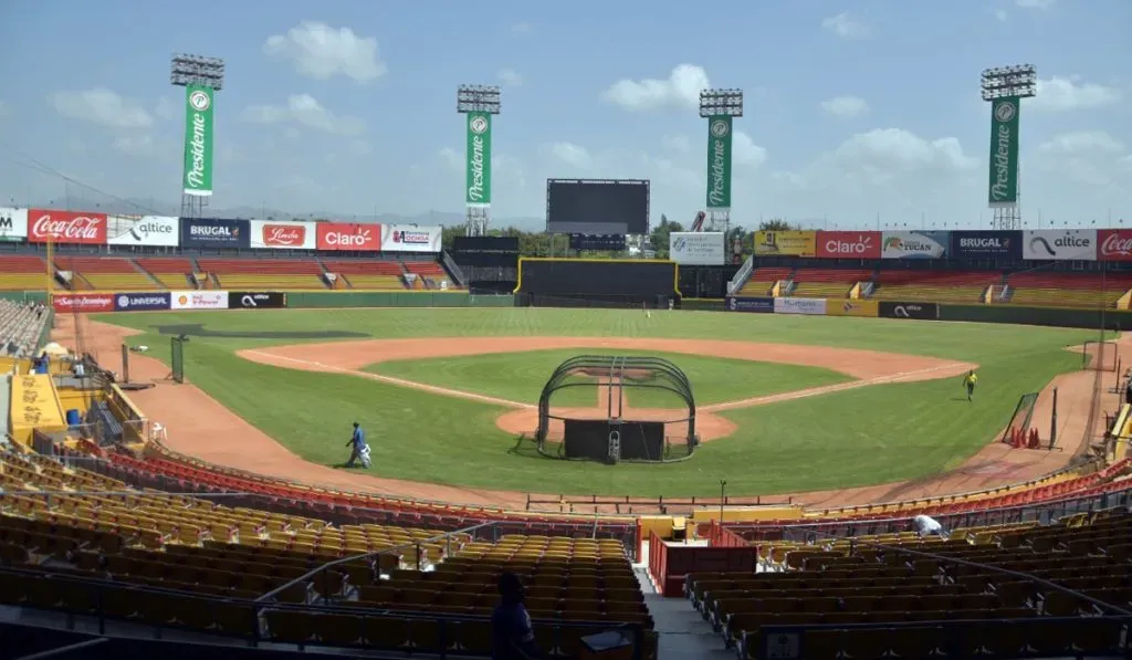 Estadio Cibao. Aguilas.com..do