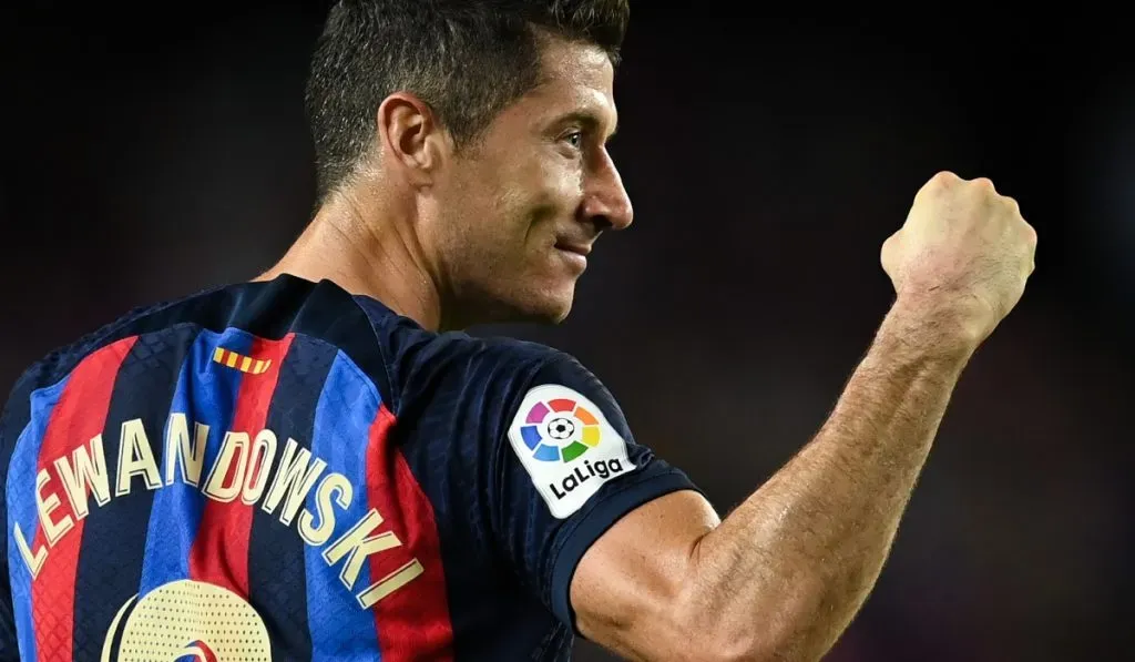 Robert Lewandowski celebra uno de sus goles con Barcelona: Getty Images