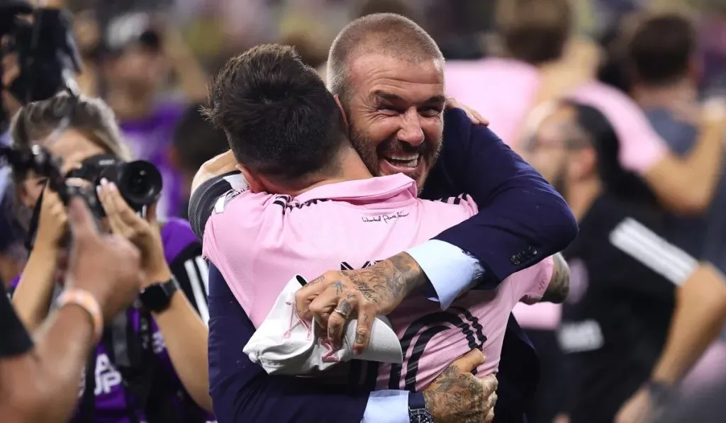 El abrazo entre Lionel Messi y David Beckham tras ganar la Leagues Cup: Getty Images