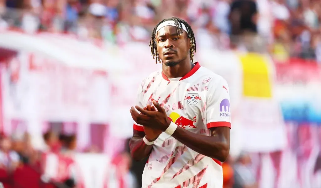 Mohamed Simakan pelo RB Leipzig. Foto: IMAGO / Picture Point LE.