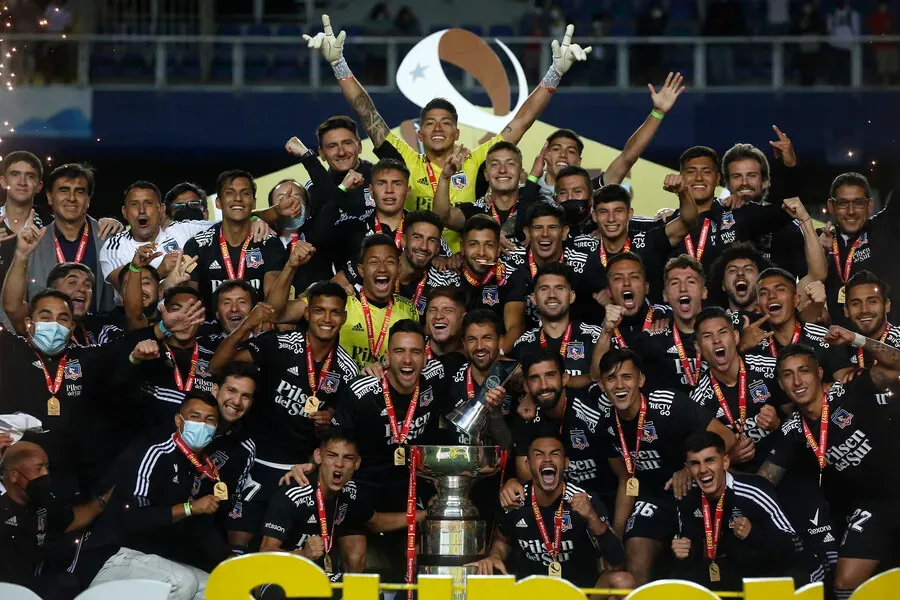 El última Supercopa obtenida por Colo Colo fue en 2022. Imagen: Jonnathan Oyarzun/Photosport