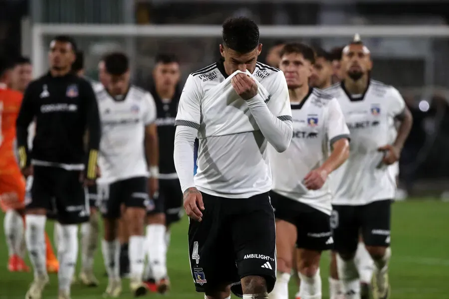 Alan Saldivia es baja en Colo Colo para enfrentar a Unión La Calera. Imagen: Jonnathan Oyarzun/Photosport