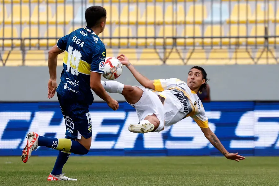 Luciano Cabral vive un gran momento en Coquimbo Unido. | Imagen: Photosport.