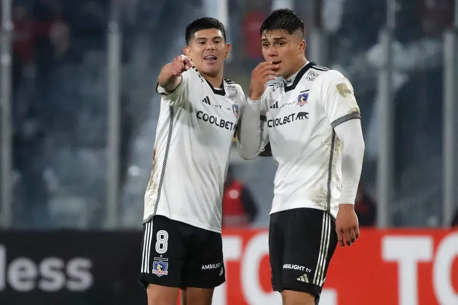 Esteban Pavez y Colo Colo esperan volver al triunfo en Copa Libertadores ante Alianza Lima en Perú. Imagen: Jonnathan Oyarzun/Photosport