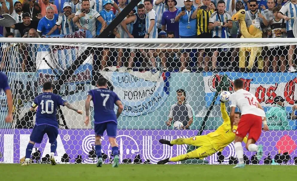 Momento de tensión cuando Messi no pudo convertir el penal. Foto: Jennifer Lorenzini