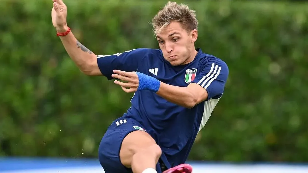Mateo Retegui en la práctica previa al choque con España. @Azzurri