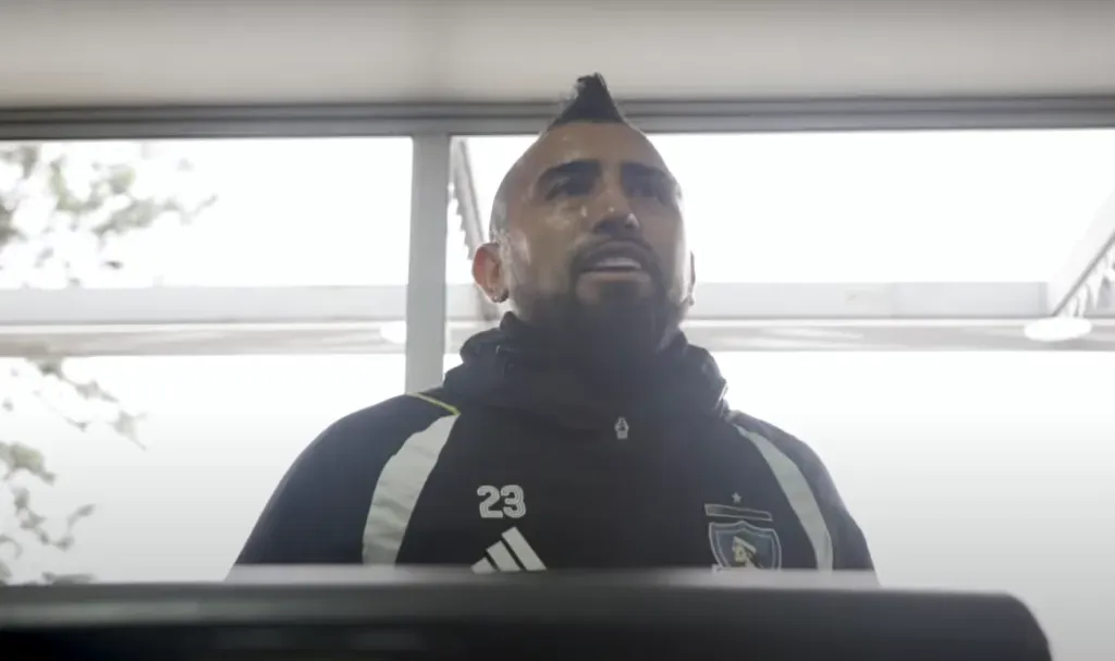 Vidal recibió a Riquelme en Colo Colo en el gimnasio | Foto: Colo Colo