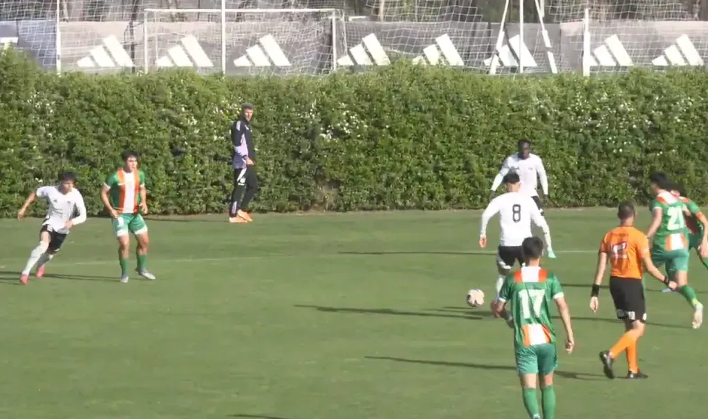 Fernando Ortiz vio el primer tiempo de Colo Colo Sub 20.