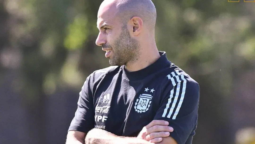 Mascherano prepara la Selección Sub 20 para la Copa del Mundo. (Twitter: @Argentina)