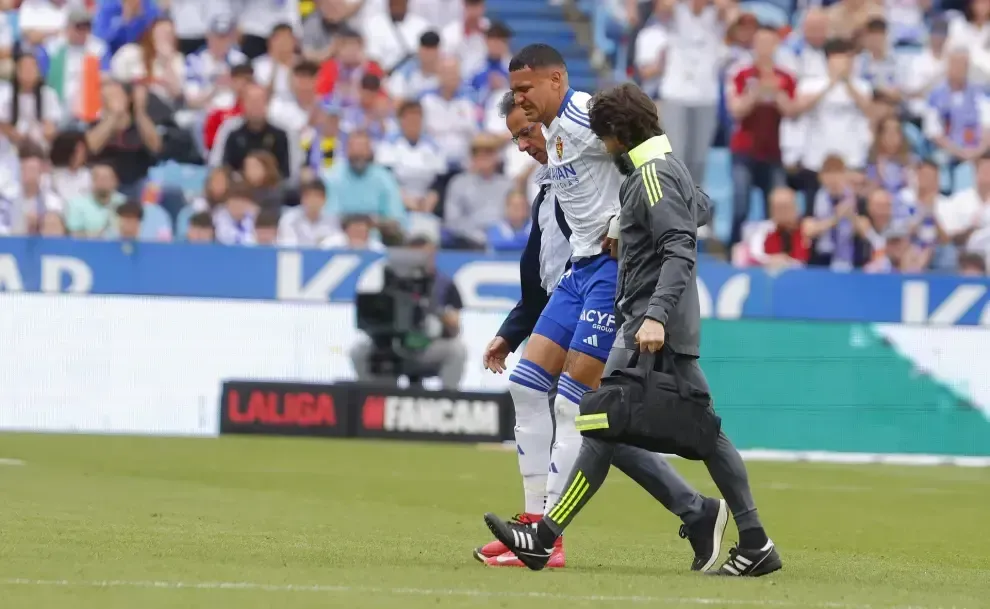 Kervin Arriaga sufrió una contusión en su rodilla derecha. No es de gravedad.