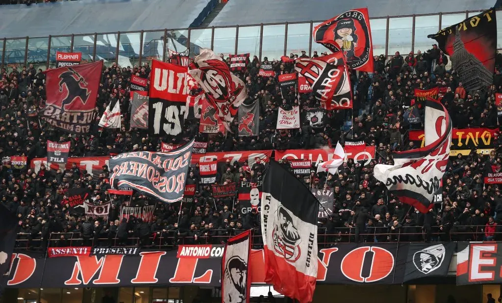 AC Milan fans show (Photo by Marco Luzzani/Getty Images)