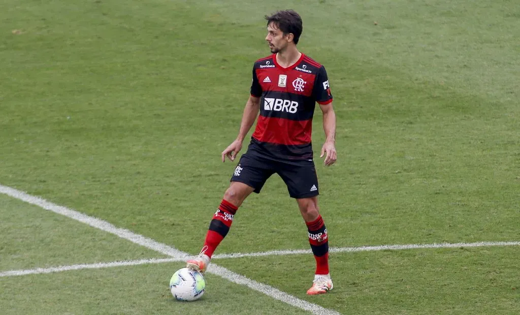 Defensor enfrentando o Santos (Photo by Miguel Schincariol/Getty Images)