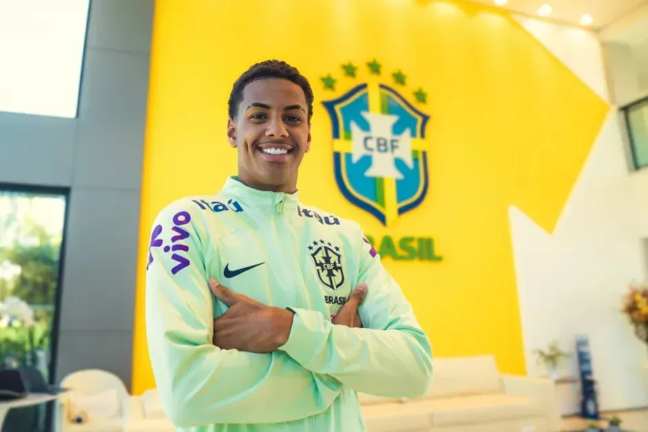 Denner, de 16 anos, é titular da lateral-esqueda do Corinthians na Copinha 2025 e chama atenção de Ramón Díaz. Foto: Reprodução/CBF