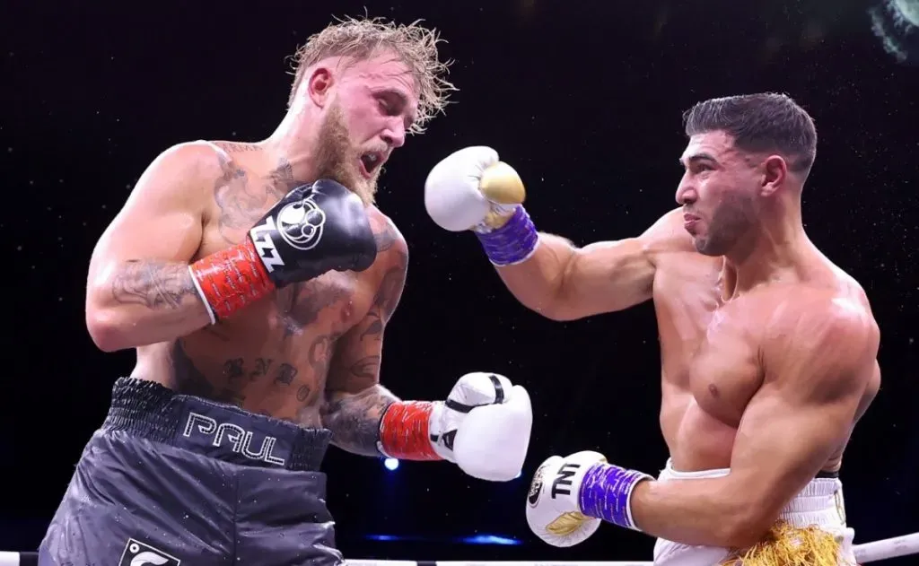 Jake Paul fighting against Tommy Fury in Saudi Arabia (2022)