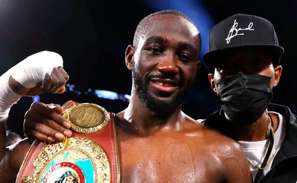 Terence Crawford es el rival que muchos le quieren poner enfrente a Canelo Álvarez.