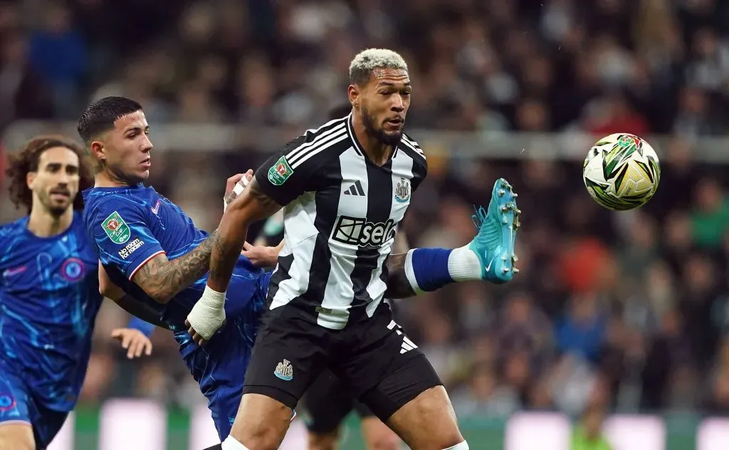 Enzo Fernández com a camisa do Chelsea. Foto: IMAGO / Images PA.