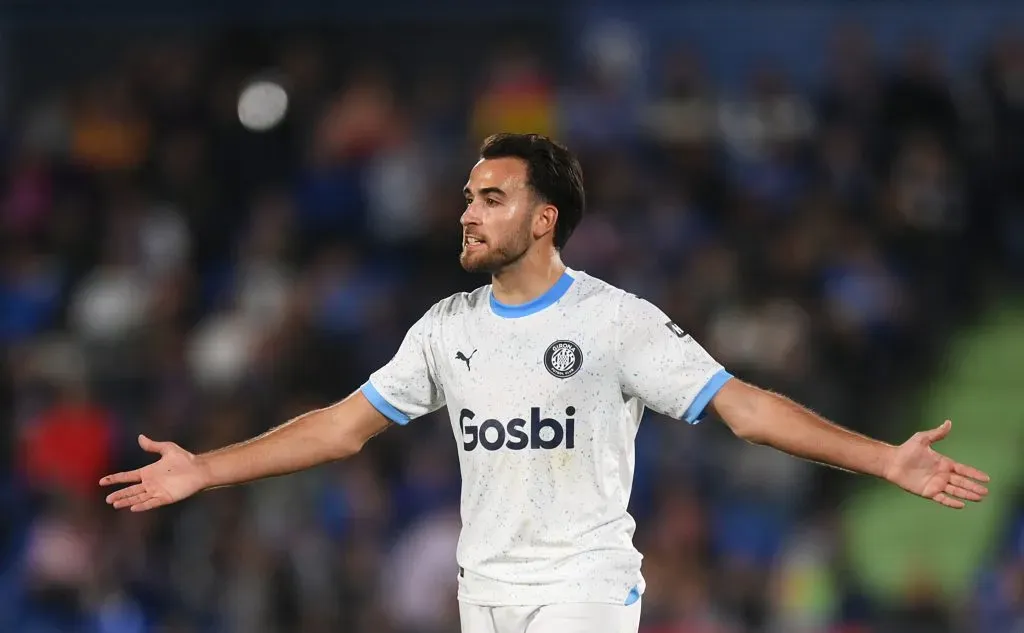 Eric em campo pelo Girona (Photo by Denis Doyle/Getty Images)