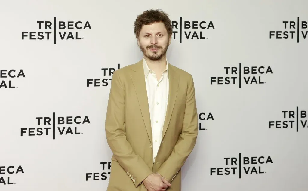 Michael Cera acompaña a Nicolas Cage en Dream Scenario. (IMDb)