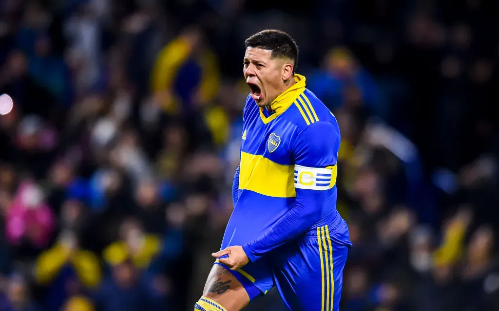 Marcos Rojo celebrando un gol en Boca.