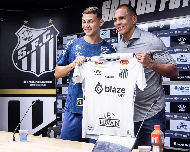 Deivid Washington durante sua apresentação no Santos. Foto: Raul Baretta/Santos FC