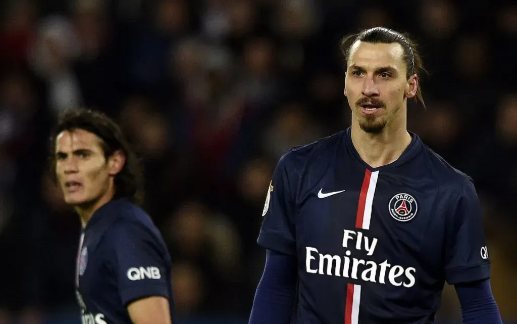 Ibrahimovic “odiaba” a Cavani, aseguró un ex compañero del sueco.