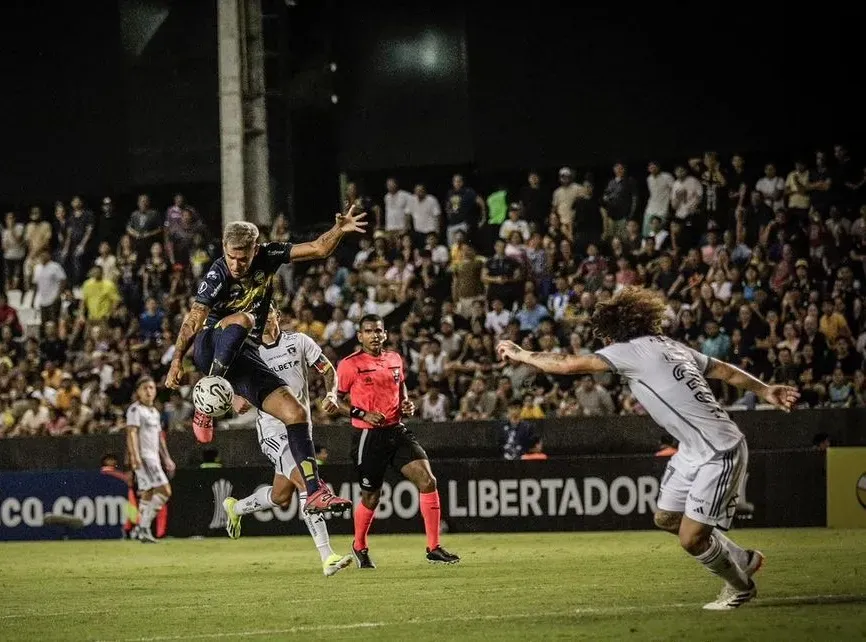 Empate de Colo Colo y Sportivo Trinidense hace eco en la prensa de Paraguay. Foto: Sportivo Trinidense.