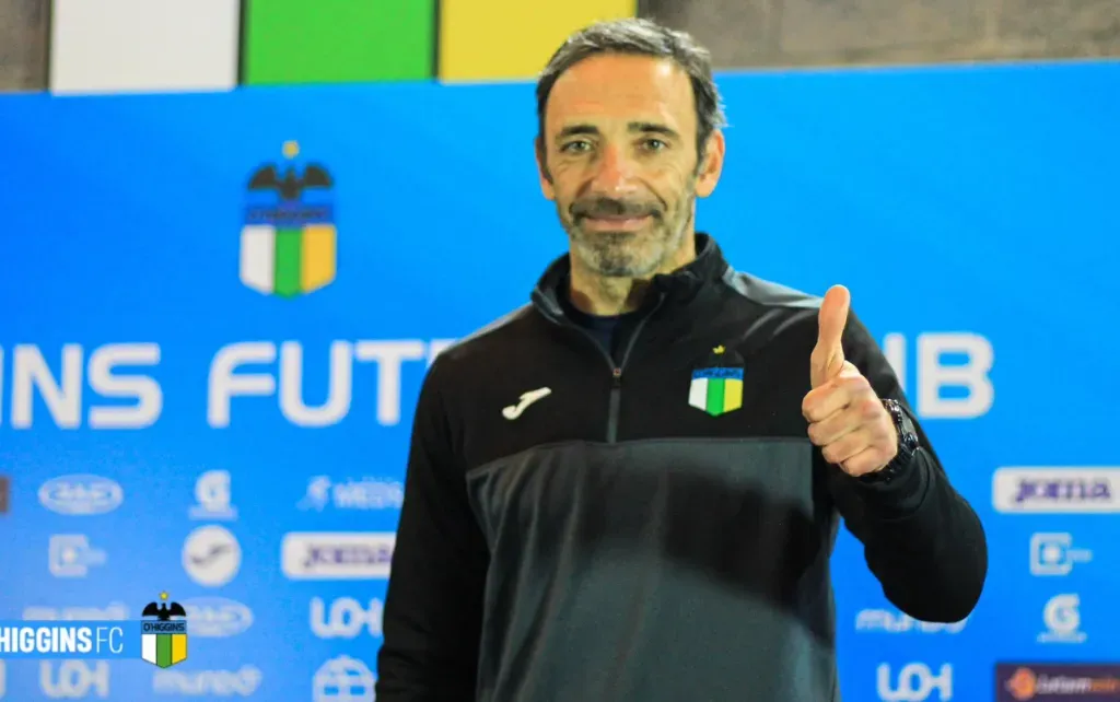 Juan Manuel Azconzábal en su presentación. (Foto: O’Higgins FC).