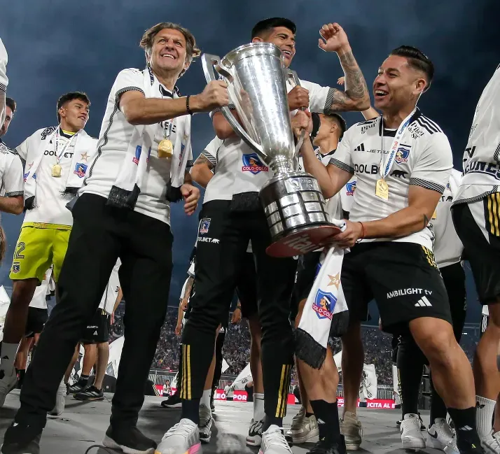 La estrella 34 de Colo Colo se celebró de Arica a Magallanes | Foto: Colo Colo